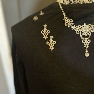 Gold and rhinestone set